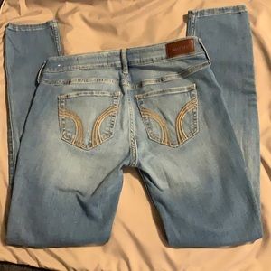 Hollister Low rise super Skinny W26-L28